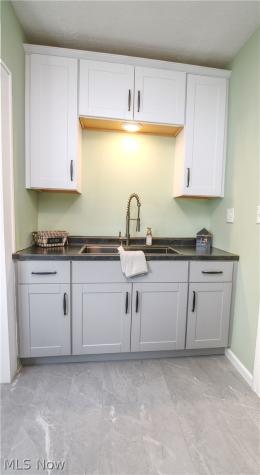 557 Wesleyan Avenue Barberton OH 44203