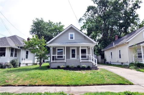 557 Wesleyan Avenue Barberton OH 44203