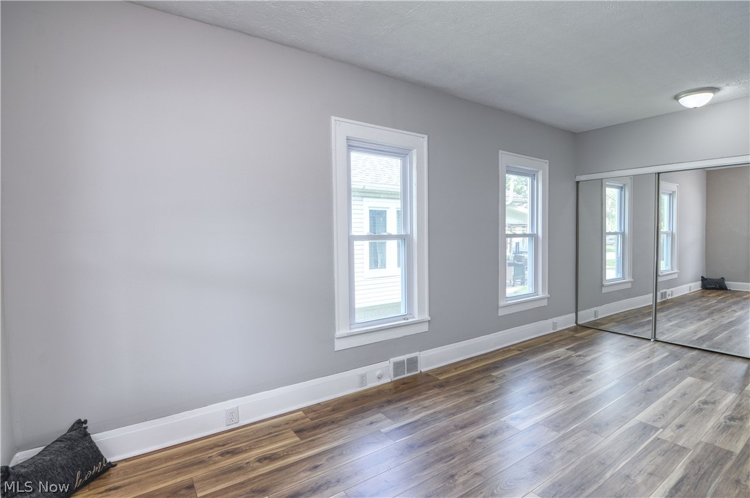 557 Wesleyan Avenue Barberton OH 44203