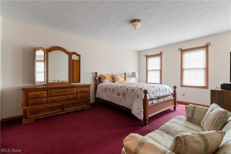 668 Oakcrest Drive Wadsworth OH 44281
