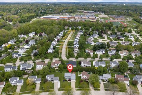 668 Oakcrest Drive Wadsworth OH 44281