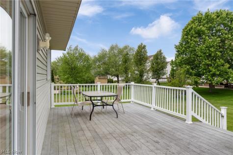 668 Oakcrest Drive Wadsworth OH 44281