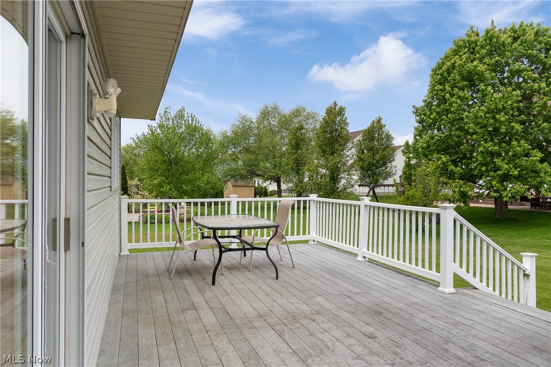 668 Oakcrest Drive Wadsworth OH 44281