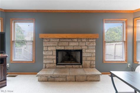 668 Oakcrest Drive Wadsworth OH 44281