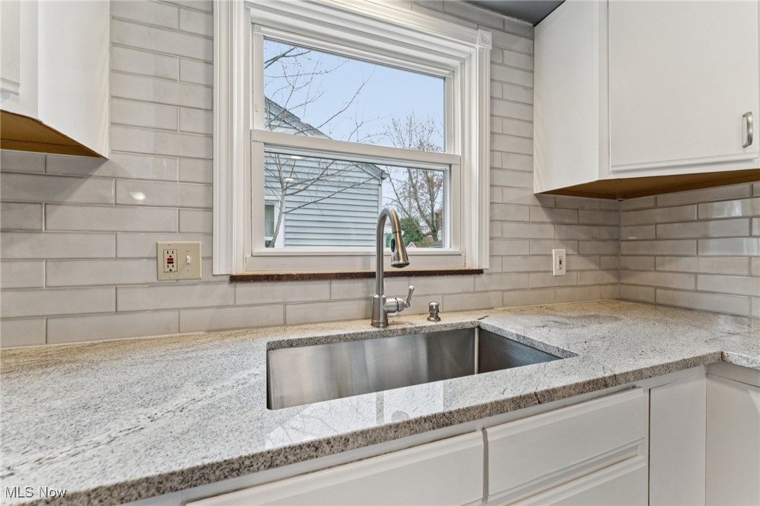 27871 Rexford Road Bay Village OH 44140