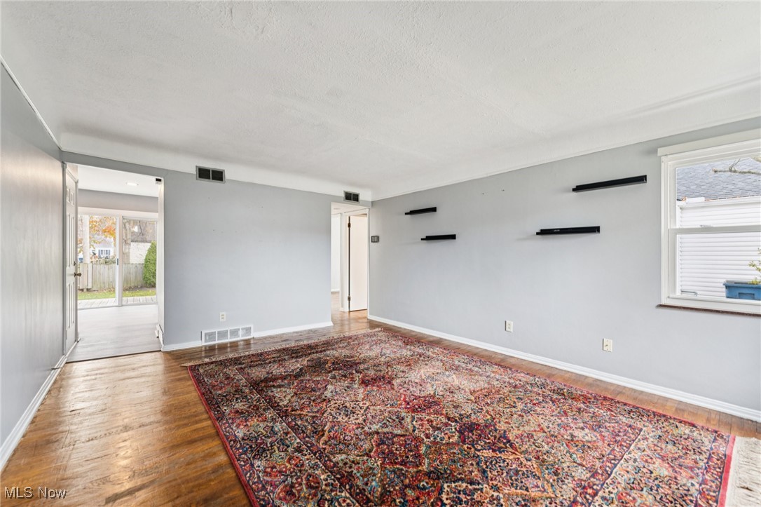 27871 Rexford Road Bay Village OH 44140