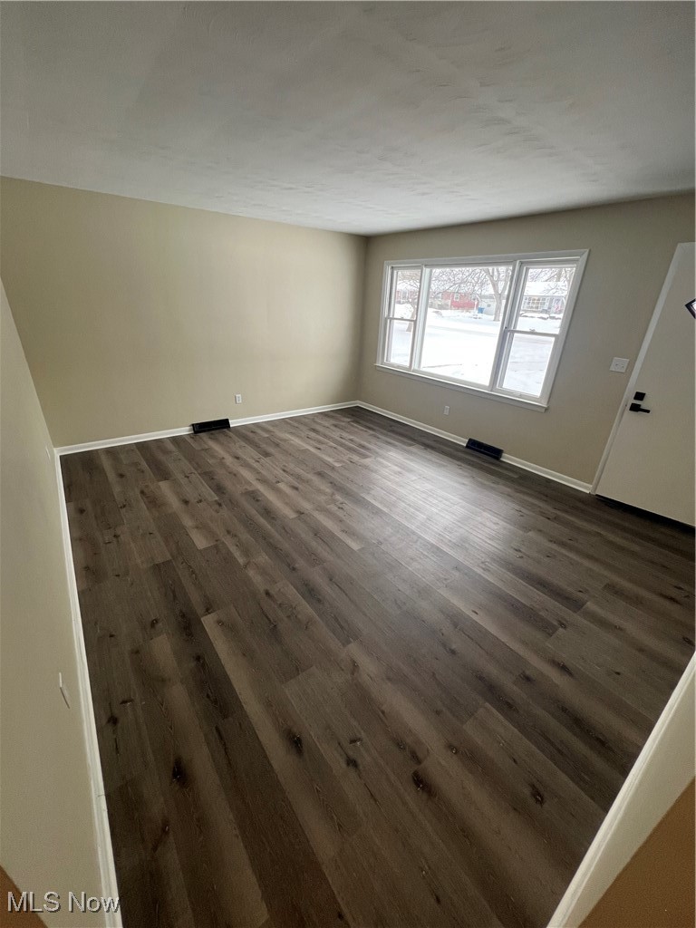 653 Chapel Lane Campbell OH 44405