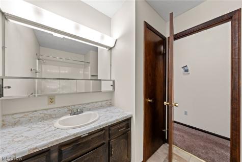 1901 Pleasant Valley Road Streetsboro OH 44241