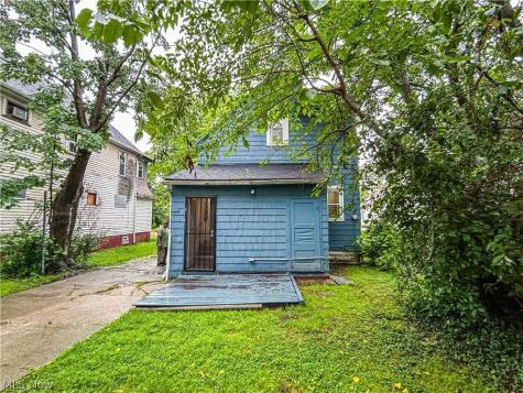 2827 E 119th Street Cleveland OH 44120