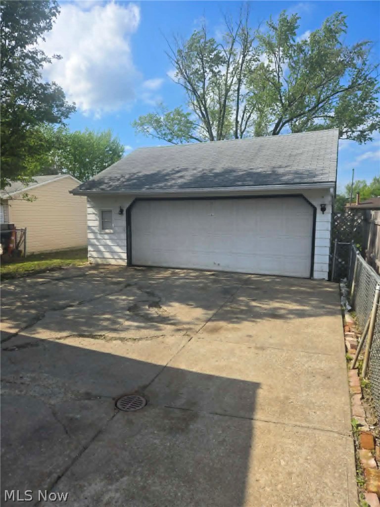 12812 Longmead Avenue Cleveland OH 44135