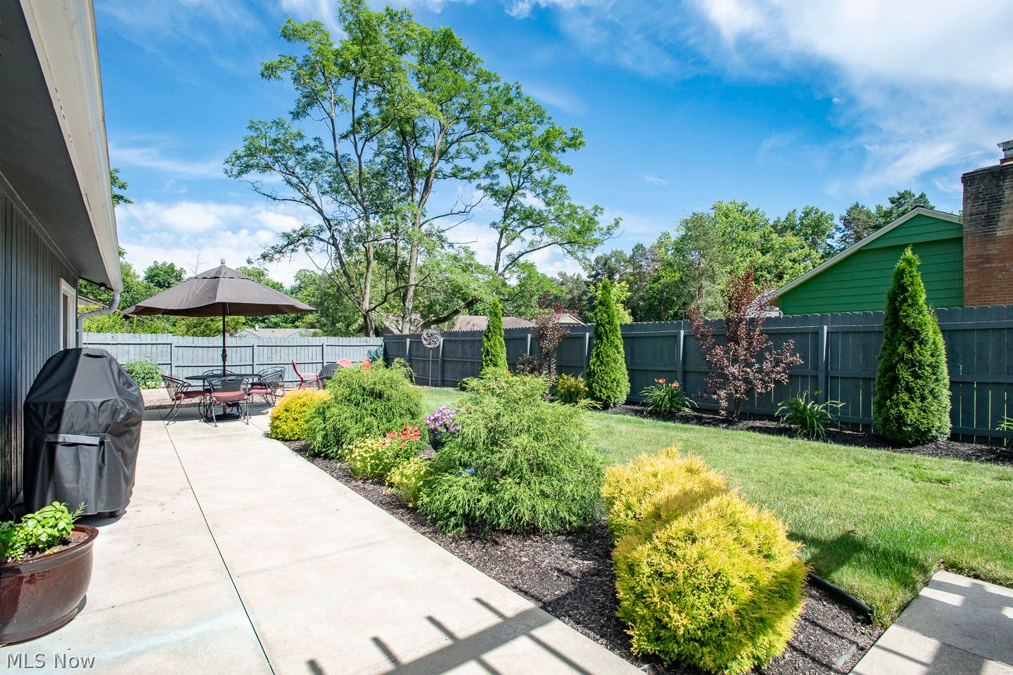 18377 Falling Water Road Strongsville OH 44136
