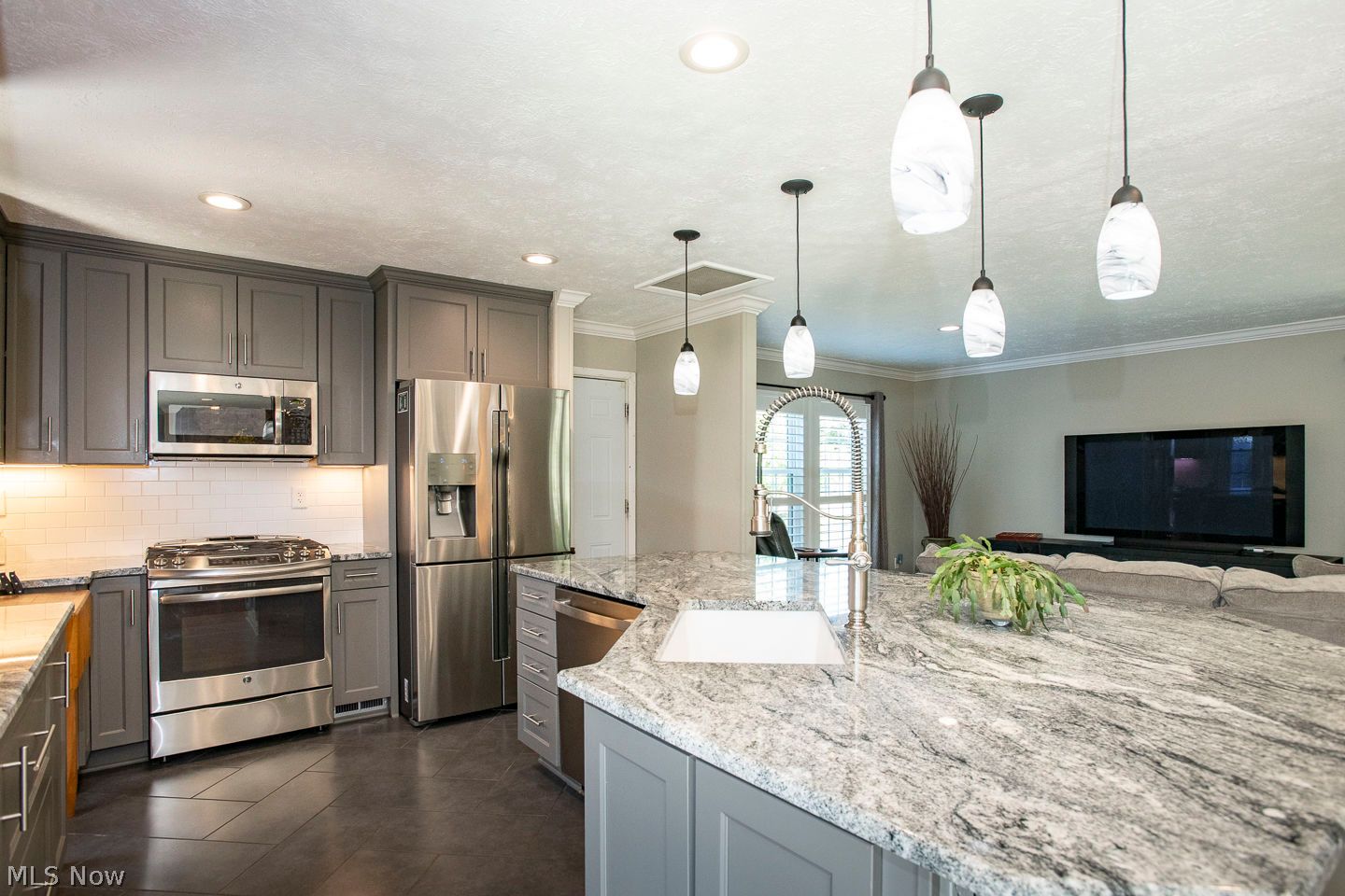 18377 Falling Water Road Strongsville OH 44136