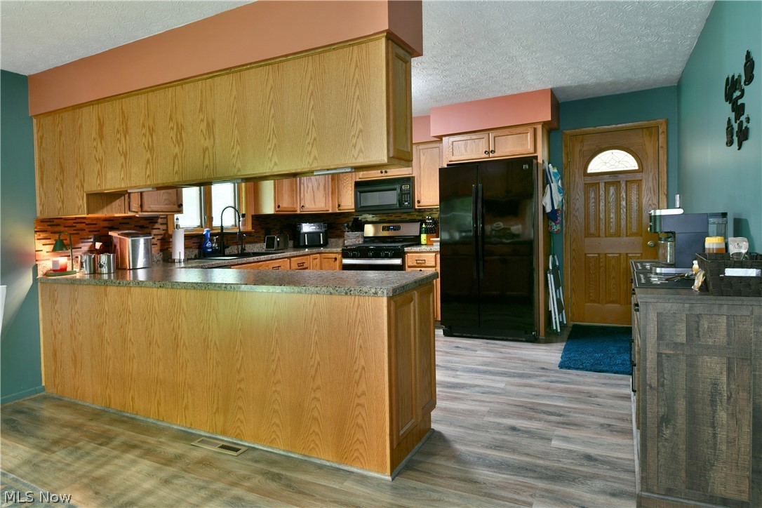 907 Center Street E Warren OH 44481