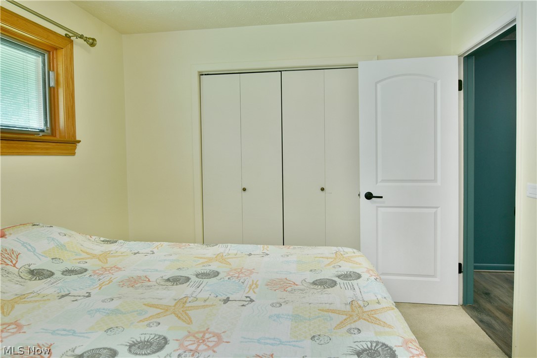 907 Center Street E Warren OH 44481