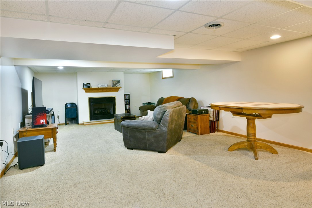 907 Center Street E Warren OH 44481