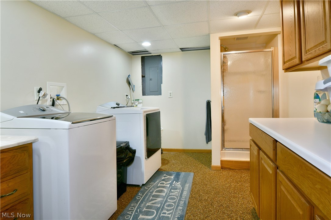 907 Center Street E Warren OH 44481