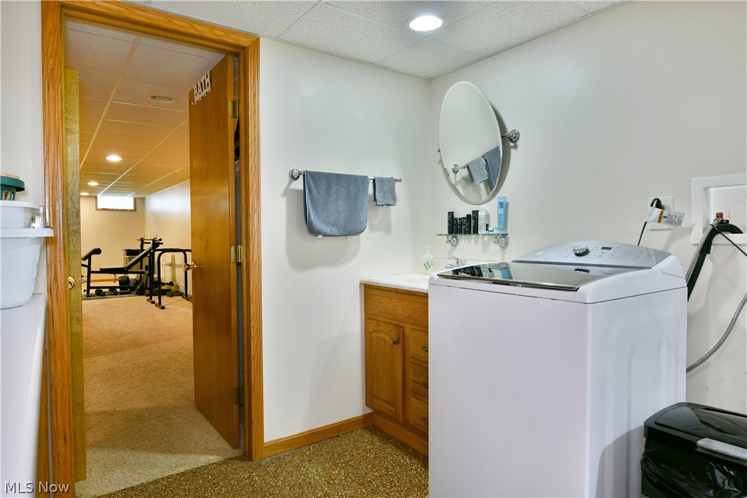 907 Center Street E Warren OH 44481