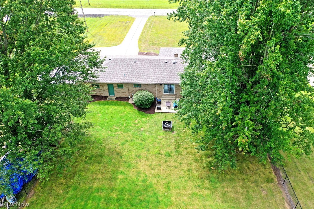 907 Center Street E Warren OH 44481