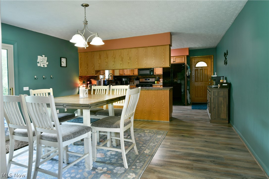907 Center Street E Warren OH 44481