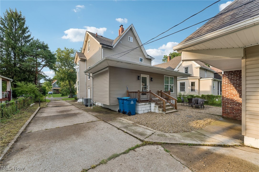 1866 E 31st Street Lorain OH 44055