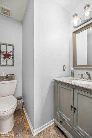 156 Halifax Lane Medina OH 44256