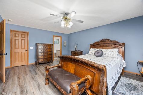 156 Halifax Lane Medina OH 44256