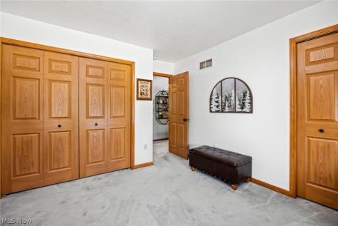156 Halifax Lane Medina OH 44256