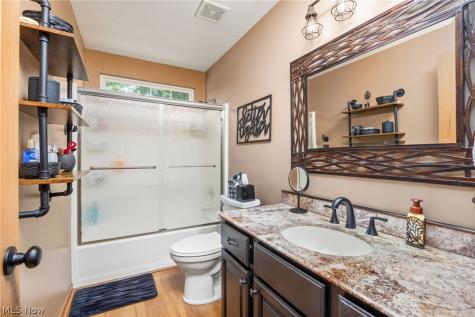 156 Halifax Lane Medina OH 44256
