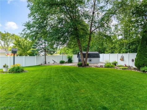 156 Halifax Lane Medina OH 44256
