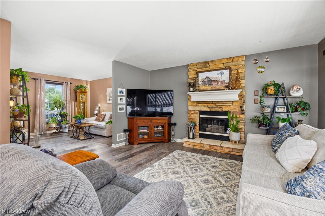 156 Halifax Lane Medina OH 44256