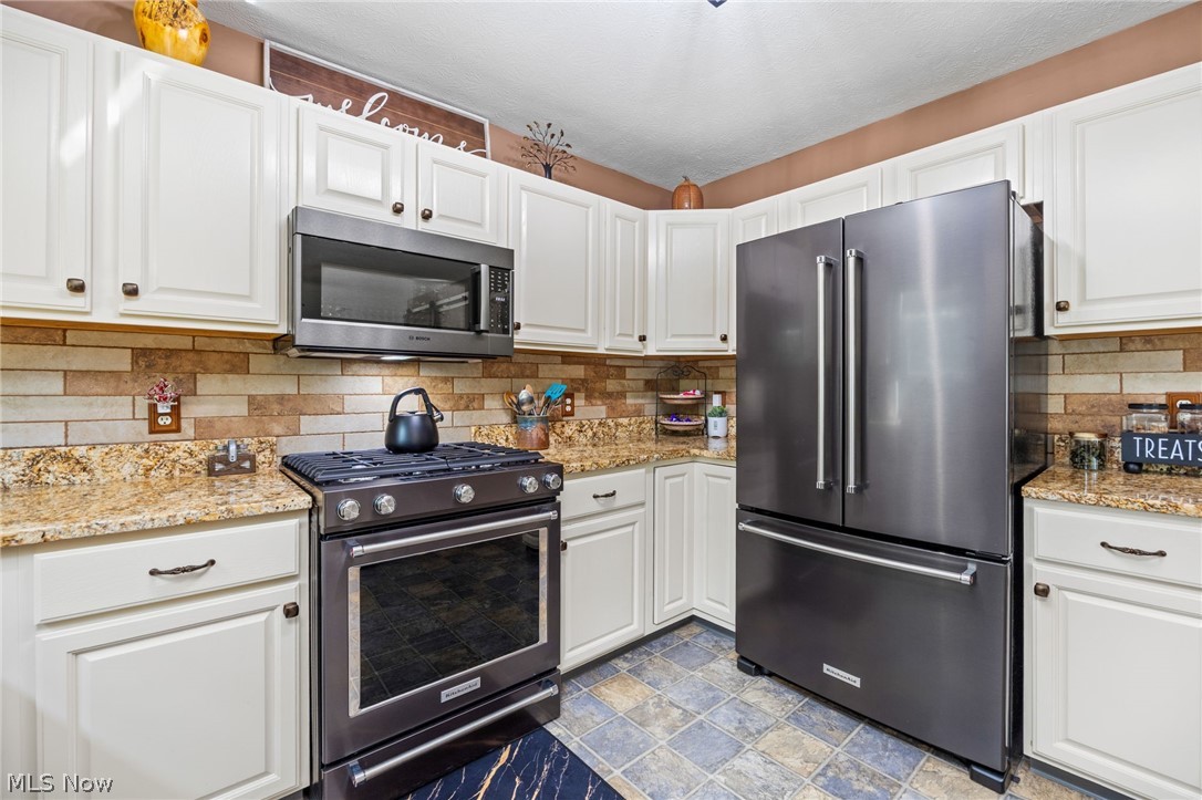 156 Halifax Lane Medina OH 44256