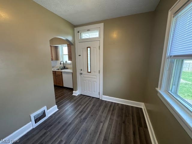 1138 Roslyn Avenue SW Canton OH 44710