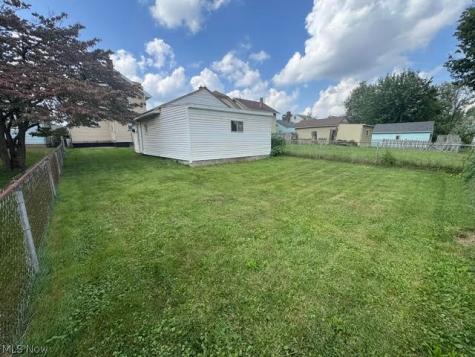1138 Roslyn Avenue SW Canton OH 44710