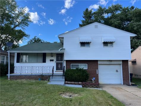 1559 Fairfax Road Akron OH 44313