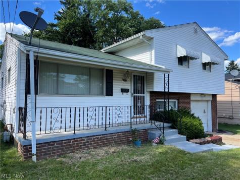 1559 Fairfax Road Akron OH 44313