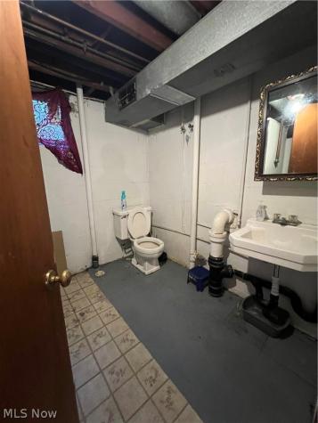 1559 Fairfax Road Akron OH 44313