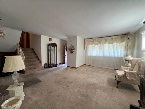 1559 Fairfax Road Akron OH 44313