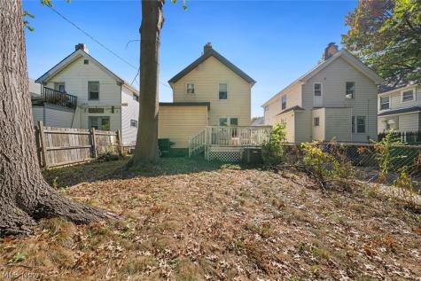 9902 Zimmer Avenue Cleveland OH 44102