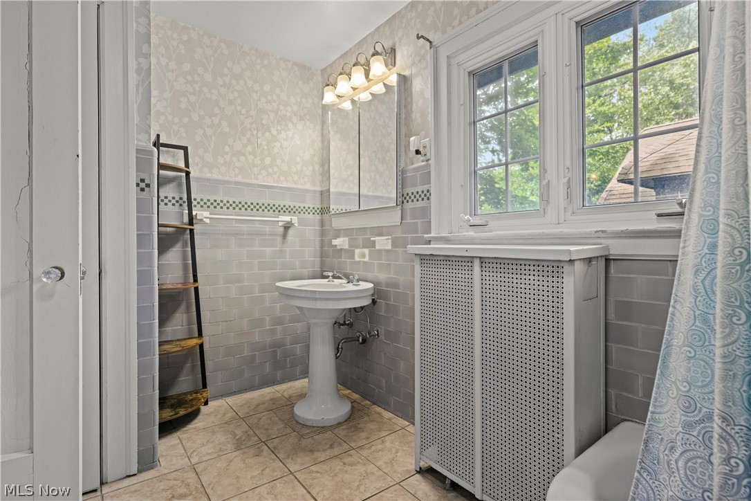 2573 Coventry Road Shaker Heights OH 44120