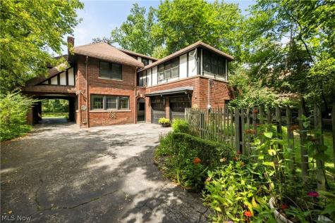 2573 Coventry Road Shaker Heights OH 44120
