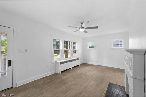 1409 Mayfield Ridge Road Mayfield Heights OH 44124
