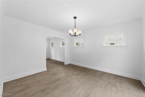 1409 Mayfield Ridge Road Mayfield Heights OH 44124