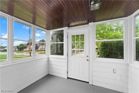 1409 Mayfield Ridge Road Mayfield Heights OH 44124