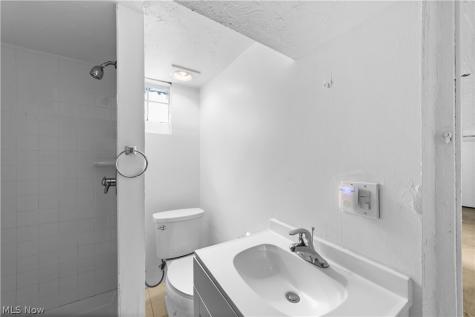 1409 Mayfield Ridge Road Mayfield Heights OH 44124