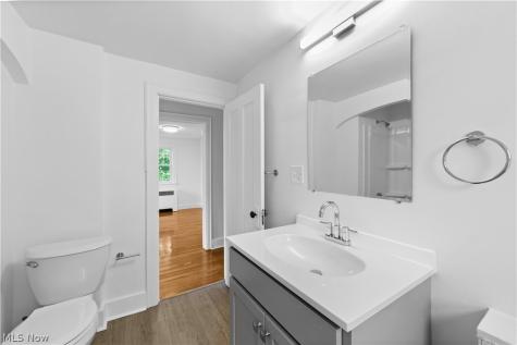 1409 Mayfield Ridge Road Mayfield Heights OH 44124