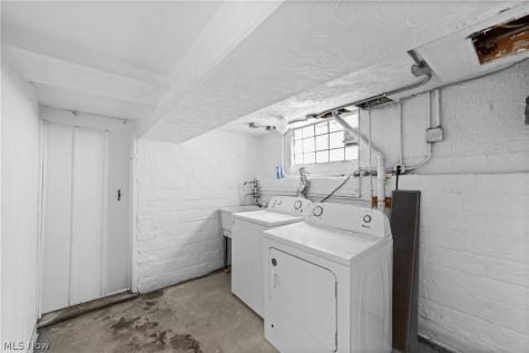 1409 Mayfield Ridge Road Mayfield Heights OH 44124