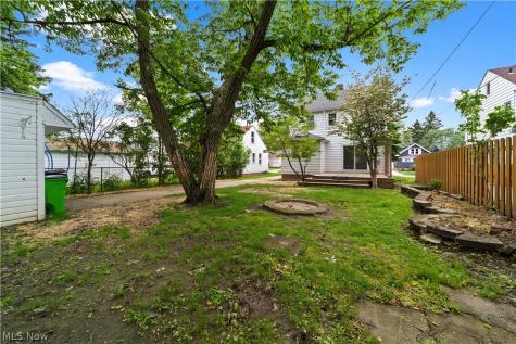 1409 Mayfield Ridge Road Mayfield Heights OH 44124
