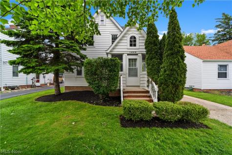 1409 Mayfield Ridge Road Mayfield Heights OH 44124
