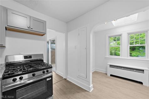 1409 Mayfield Ridge Road Mayfield Heights OH 44124