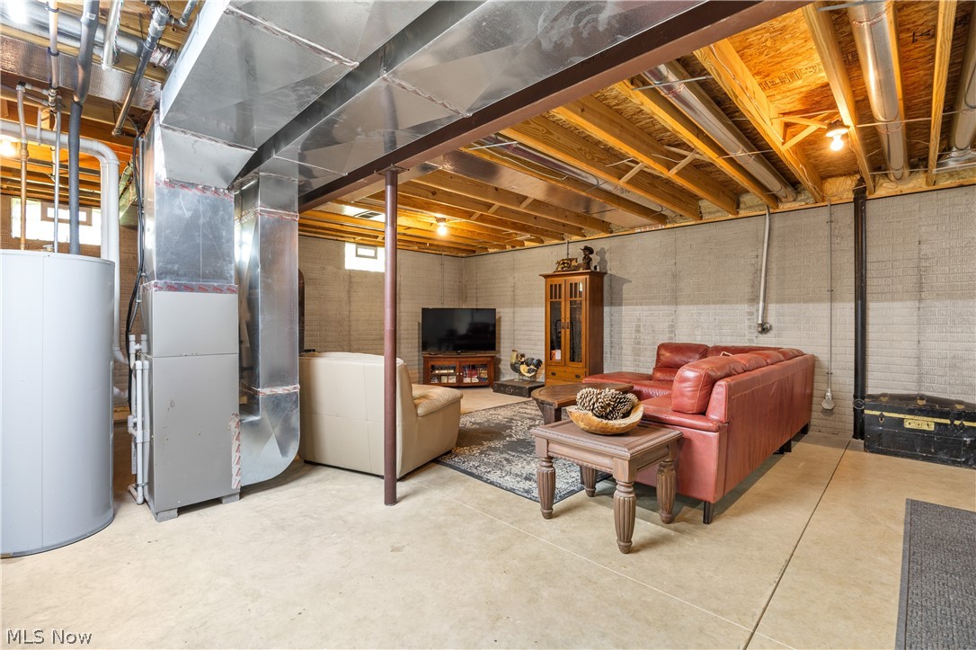 10333 Guilford Road Seville OH 44273